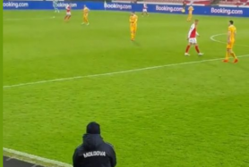 „Oleacă fotbaliști”. Un deputat PSRM prezent la meciul Moldova-Danemarca, disputat fără spectatori